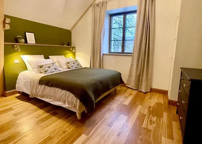 Guest house La De Paul - *